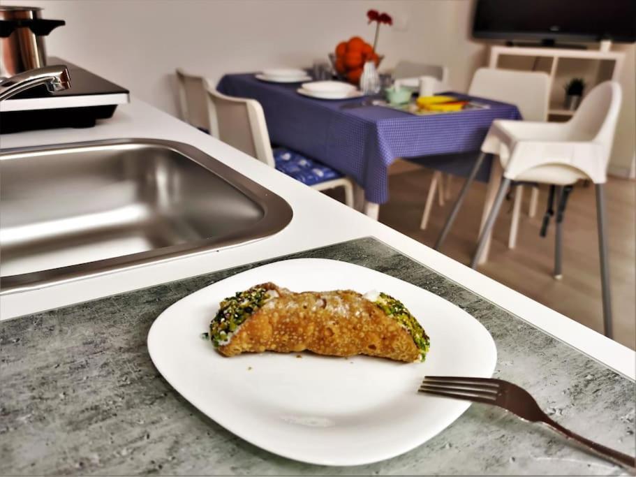 Central Apartments Mezzanine - 1 Min To Via Etnea คาตาเนีย ภายนอก รูปภาพ